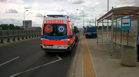 Napadli na pasażerów tramwaju. "Poszkodowany nic nie pamięta"