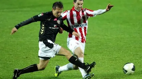 Polonia drżała, ale puka do Europy
