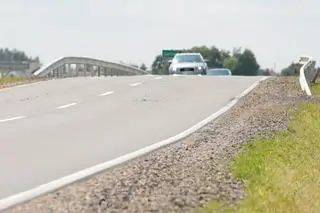 Do wypadku doszło na odcinku drogi, który biegnie wzdłuż przebudowywanej DK7