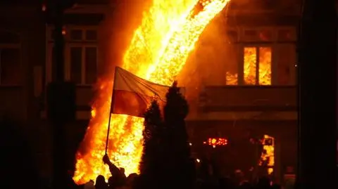 Umorzyli śledztwo w sprawie podpalenia tęczy