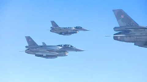 Eurofightery, Gripeny, F-16 przelecą nisko nad Warszawą
