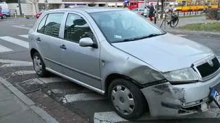 Zderzenie trzech aut w Śródmieściu