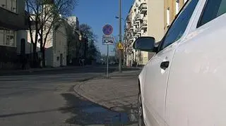 Znaki zakazu zatrzymywania się