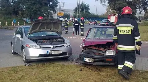 Wypadek na Krakowiaków 2 osoby ranne