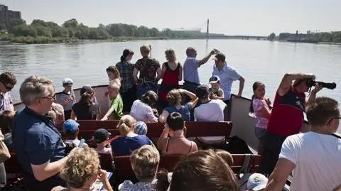 Promem, statkiem i tramwajem. Ruszają wycieczki po Wiśle
