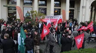 Protest na placu Zbawiciela