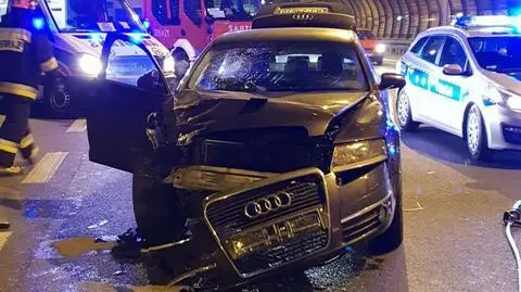 Dwa samochody rozbite na Trasie Toruńskiej. Ranni