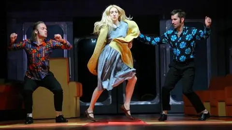 Gwiazdy w sylwestra na deskach teatrów