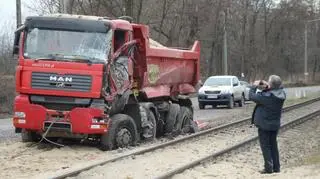 Kolizja pociągu i ciężarówki