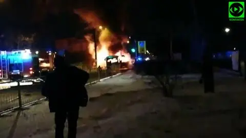 Pożar autobusu w Pruszkowie. "Spłonął doszczętnie" 