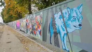 Graffiti wróciło na ścianę wokół wyścigów