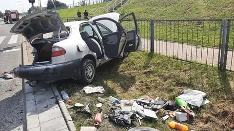 Zderzenie trzech aut na Wale Miedzeszyńskim. Kierująca miała prawie trzy promile