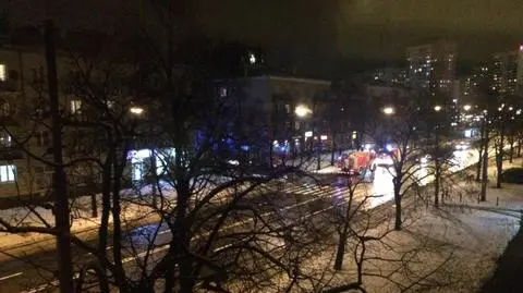 Pożar przy al. Waszyngtona. "Spłonęły meble w kuchni i pokoju"