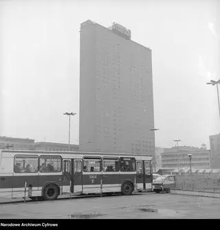 Hotel Forum w Warszawie (1974)