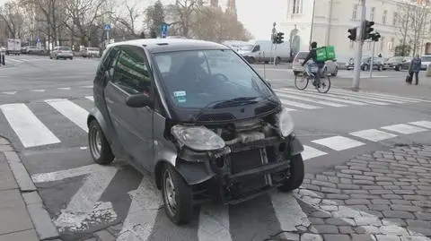 Zderzenie przy kinie Praha. Część skrzyżowania zablokowana