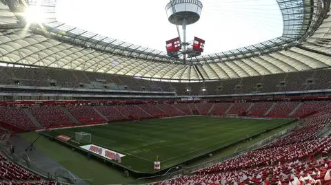 Zamknięta stacja kolejowa przy stadionie, przemarsz kibiców, zmiany w organizacji ruchu
