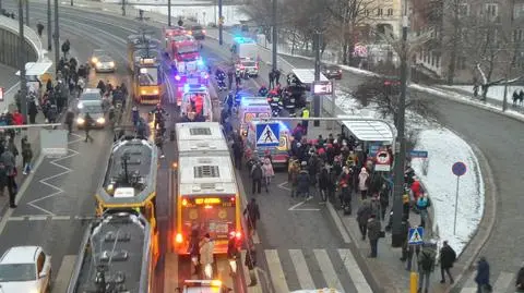 Rozbił BMW na trasie WZ. Zarzut: niebezpieczeństwo katastrofy w ruchu