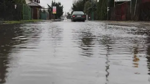 Sęczkowa jak wielka kałuża. "Boją się o samochody"