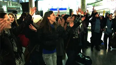 Flashmob "Pociąg do Betlejem" - fot. Lech Marcinczak/tvnwarszawa.pl