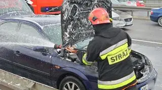 Pożar samochodu w Alejach Jerozolimskich