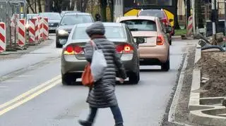 Utrudnione dojście na przystanek autobusowy przy Gagarina