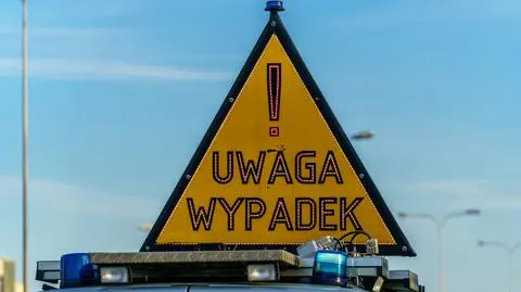 Kobieta zginęła na Wisłostradzie. Policja: wysiadła z taksówki wprost pod nadjeżdżające auto