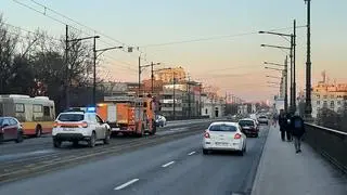 Na moście Poniatowskiego pękła szyna 
