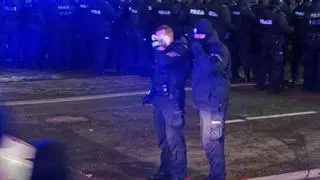 Podczas piątkowego protestu użyto gazu łzawiącego