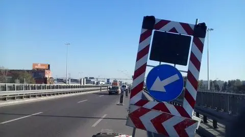 Zwęzili Trasę Toruńską, na razie tylko w stronę Marek