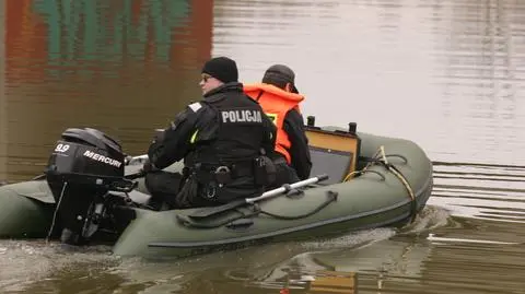 Sonar na Kanale Żerańskim.  Szukali ciała kobiety