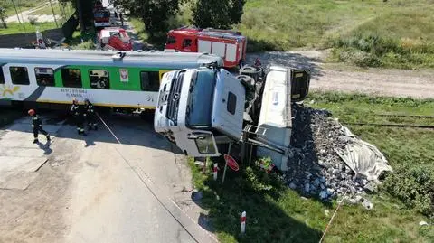 "Z relacji kierowcy wynika, że nie zauważył on szynobusu"