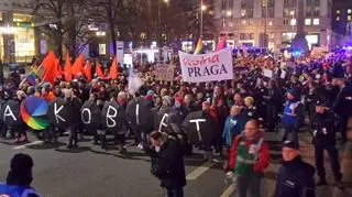 Protest kobiet na ulicach Warszawy