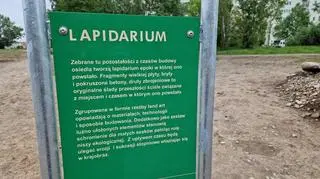 Lapidarium w parku Cichociemnych Spadochroniarzy AK