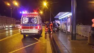 Bus wjechał w ludzi stojących na przystanku