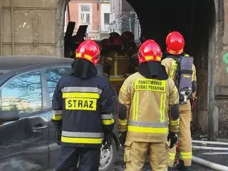 Pożar w kamienicy przy Stalowej