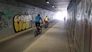 Kolejarze w niedzielę zamkną dla pieszych i rowerzystów tunel przy Dworcu Zachodnim