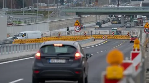 Drogowcy likwidują zawrotkę przy węźle POW Puławska