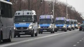 Policjanci jadą na mecz