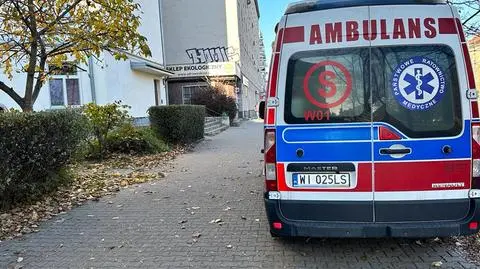 Pięciolatka wypadła z okna, przechodzień próbował ją złapać. Zarzut dla matki dziecka
