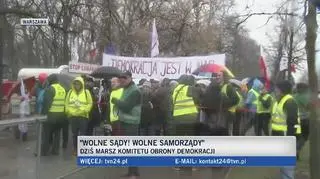 Manifestujący spotkali się przed Kancelarią Premiera 