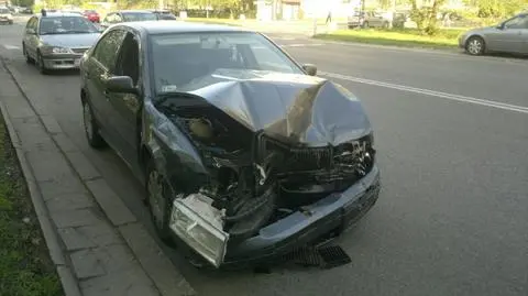 Audi i skoda zderzyły się przy Anielewicza