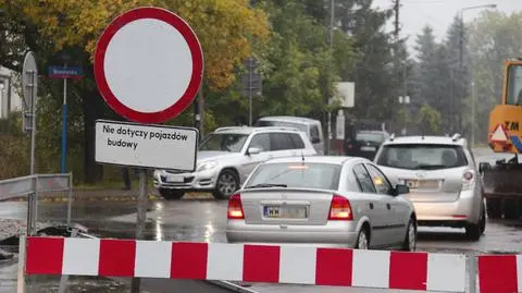 Trakt Lubelski zamknięty. "Kierowcy łamią przepisy"