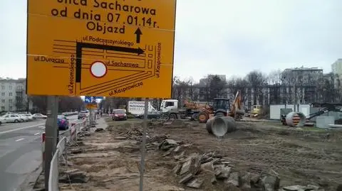 Ruszyły prace na ul. Sacharowa. Po remoncie będzie szerzej