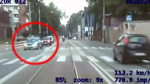 Widzieli pościg za motocyklistą.  Czemu nie zareagowali?