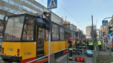 Tramwaj potrącił kobietę na Puławskiej