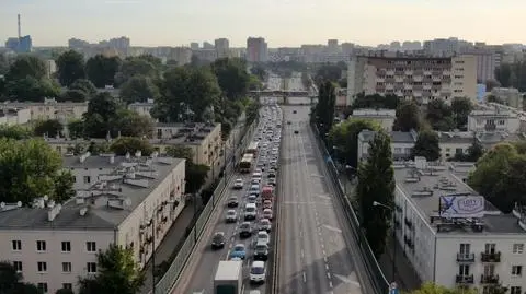 Kolizja na Łazienkowskiej, zepsuty tir na Toruńskiej