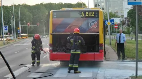 Autobus zapalił się na Gagarina. Pożar gasił kierowca