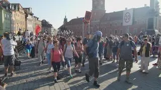 Pielgrzymi idą do Częstochowy