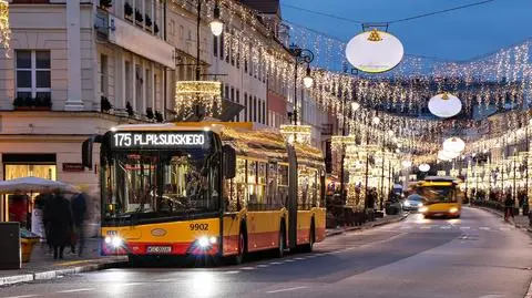 Zawieszone linie, weekendowe rozkłady. Komunikacja w święta, Nowy Rok i ferie