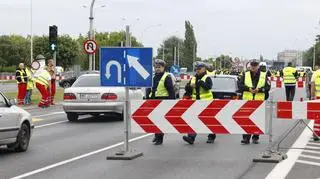 Na miejscu jest dużo służb porządkowych